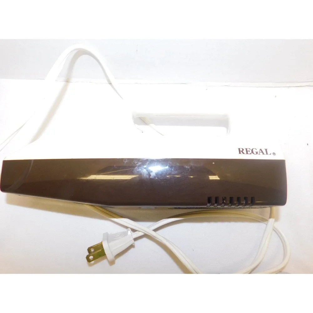 Regal Electric Knife Kitchen Appliance Vintage White K382